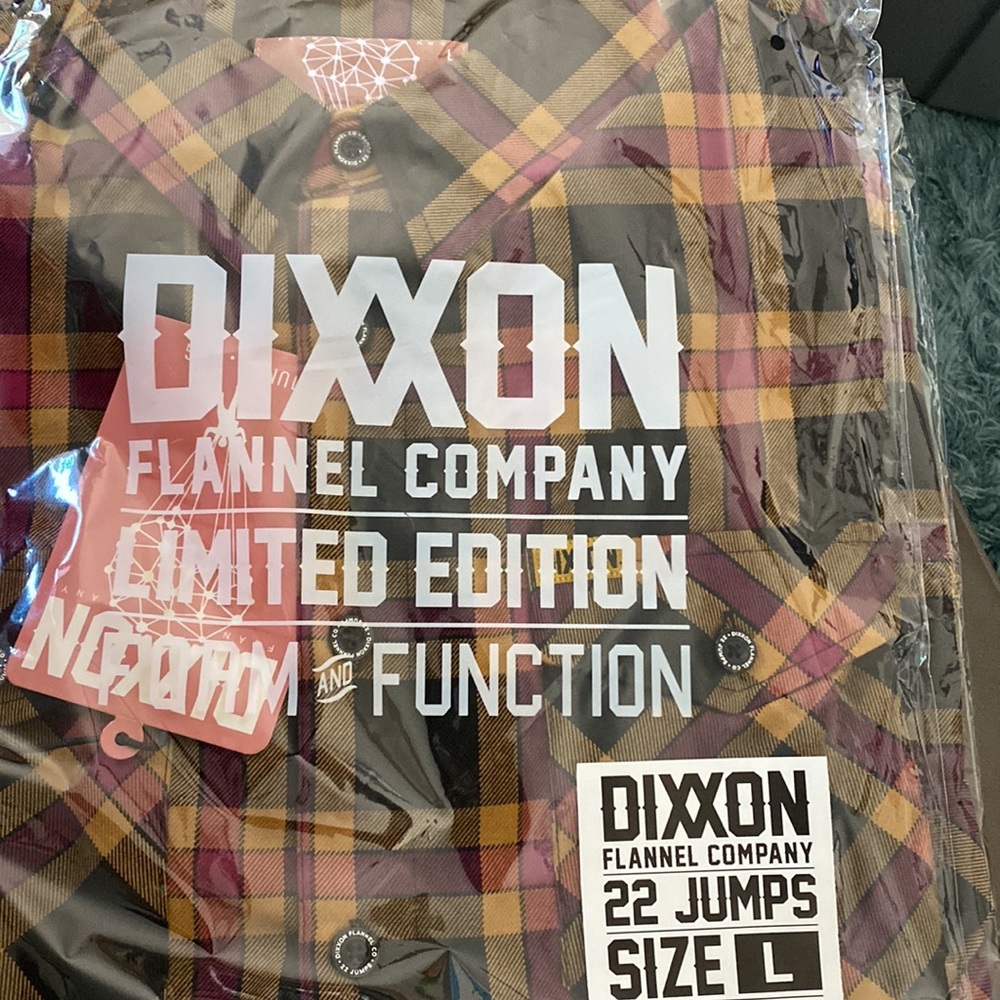 DIXXON 22 JUMPS XL & L FLANNEL SHIRT(E) - Picture 10 of 11